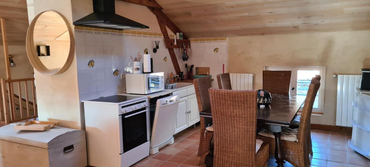 Bed and Breakfast Le Coq En Repos Saint-Sylvestre-sur-Lot Exteriér fotografie