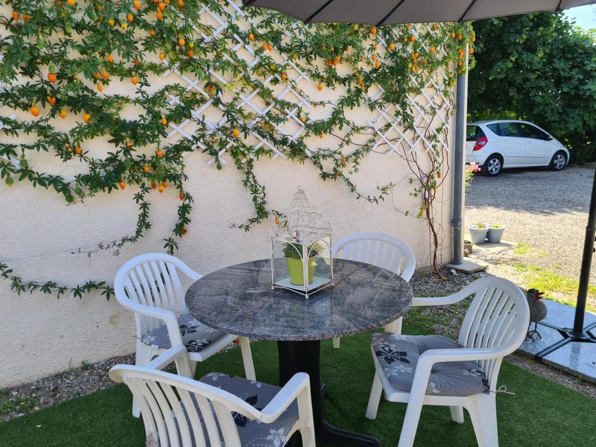 Bed and Breakfast Le Coq En Repos Saint-Sylvestre-sur-Lot Exteriér fotografie